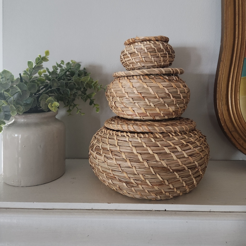 Seagrass Nesting Baskets 3 in Lot